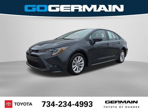 Used 2024 Toyota Corolla LE w/ LE Convenience Package image 1