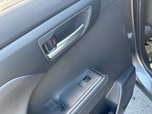 Certified 2024 Toyota Highlander XLE image 22