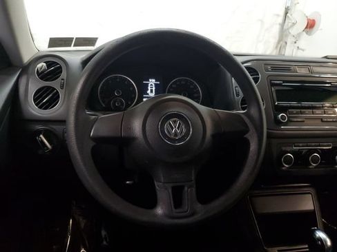Used 2012 Volkswagen Tiguan S FWD image 15