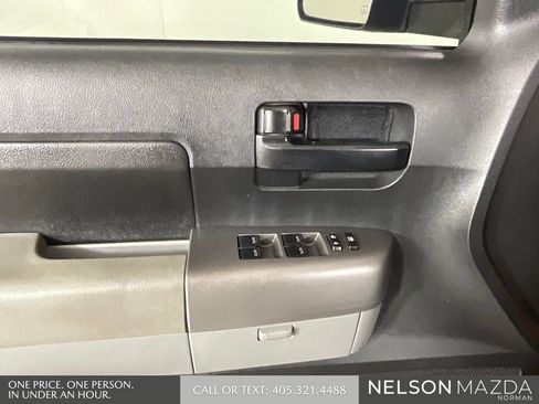 Used 2012 Toyota Tundra 4x4 CrewMax w/ SR5 Pkg image 22