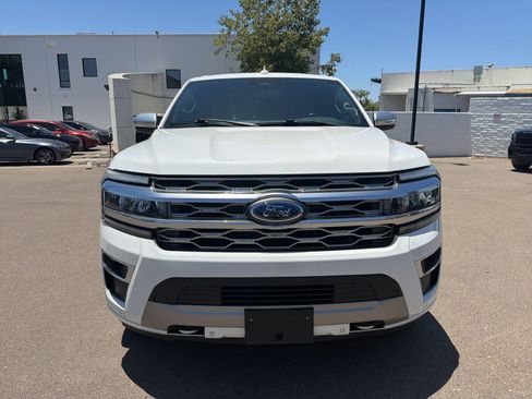 Used 2022 Ford Expedition Max Platinum AWD/4WD image 2