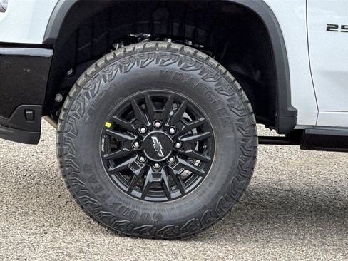 New 2026 Chevrolet Silverado 2500 ZR2 w/ LPO, Dark Essentials Package image 25