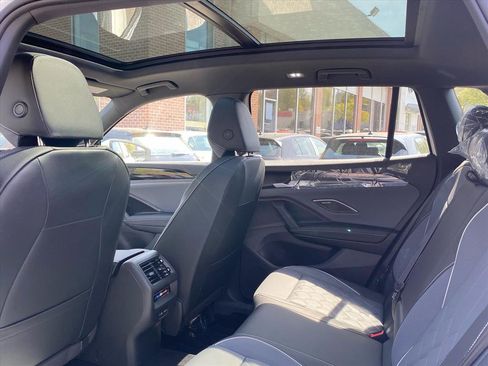 New 2026 Volkswagen Tiguan SEL R-Line image 15