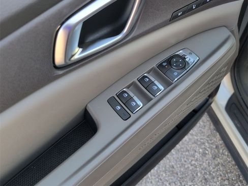 Used 2025 Kia Carnival SX image 15