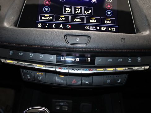 Used 2021 Cadillac XT4 Sport FWD image 42