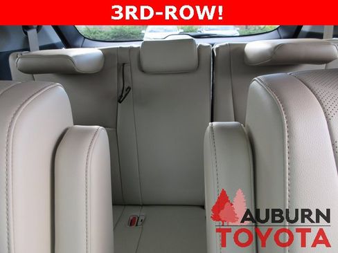 Used 2023 Toyota Highlander Platinum image 27