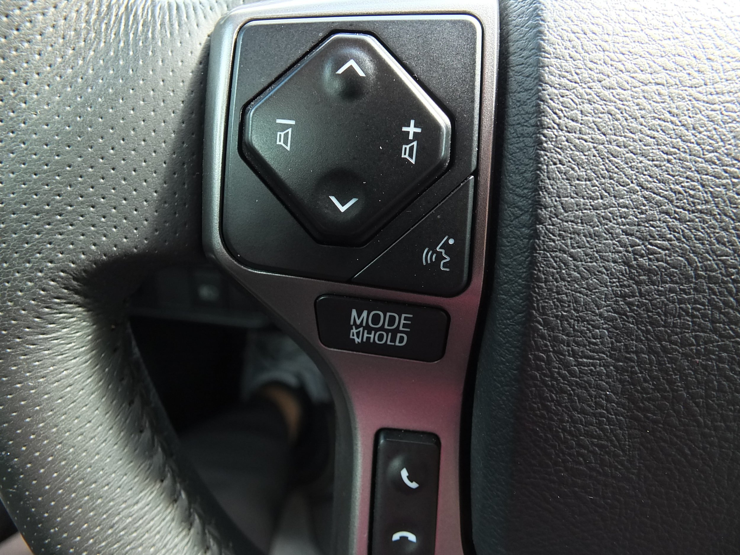 Used 2019 Toyota Tacoma SR5 RWD image 17