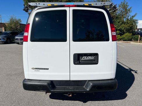 Used 2022 Chevrolet Express 2500 Extended w/ Driver Convenience Package image 14