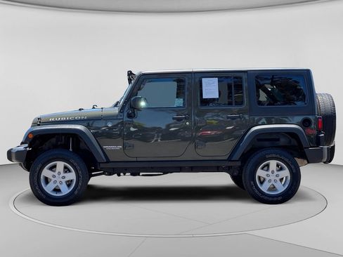 Used 2016 Jeep Wrangler Unlimited Rubicon w/ Connectivity Group AWD/4WD image 8
