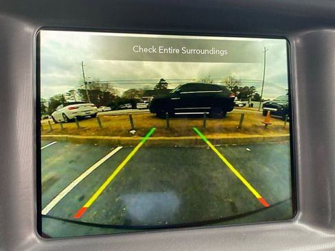 Used 2023 Dodge Charger SXT image 27