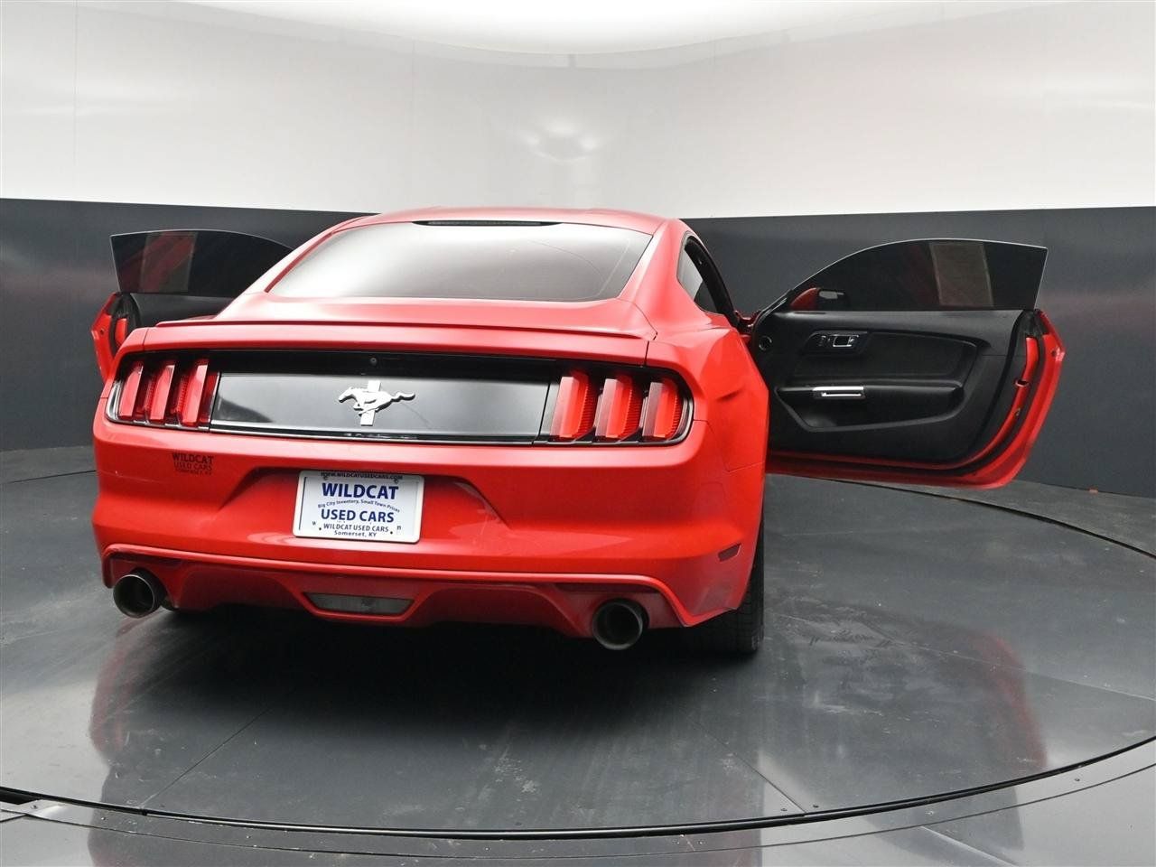 Used 2015 Ford Mustang Coupe w/ Equipment Group 051A RWD image 38