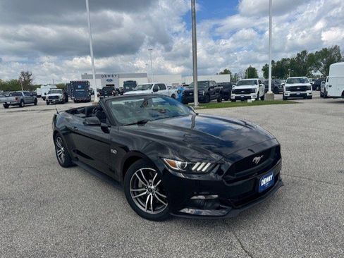 Used 2017 Ford Mustang GT Premium RWD image 12