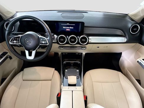 Certified 2022 Mercedes-Benz GLB 250 4MATIC image 13