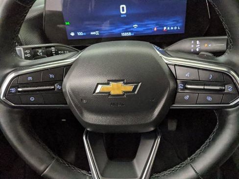 Used 2025 Chevrolet Equinox LT AWD/4WD image 10