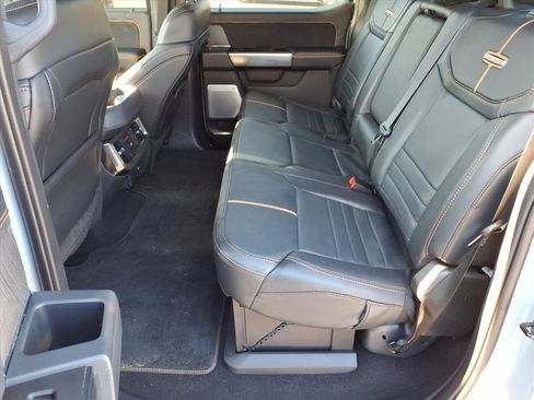Used 2024 Ford F250 Platinum image 7