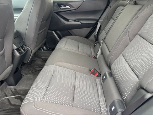 Used 2026 Chevrolet Equinox LT image 31