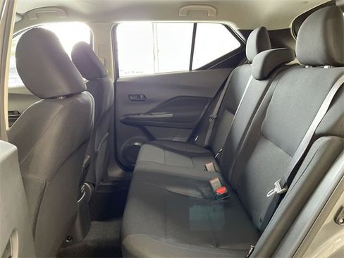 Certified 2025 Nissan Kicks Play S image 17