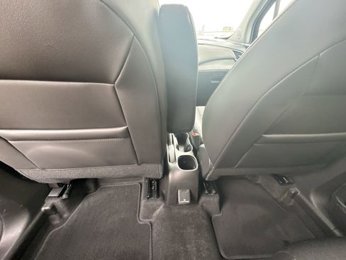 Used 2022 Chevrolet Trax LT w/ LT Convenience Package image 22