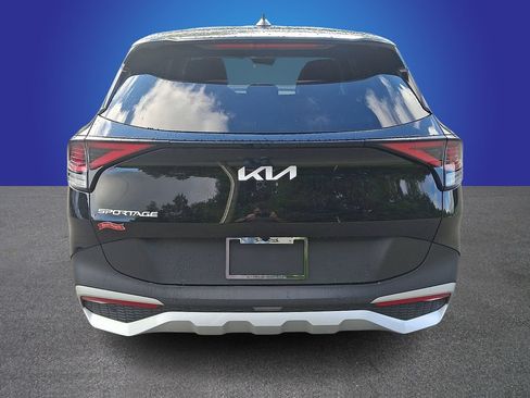 Used 2025 Kia Sportage EX FWD image 5