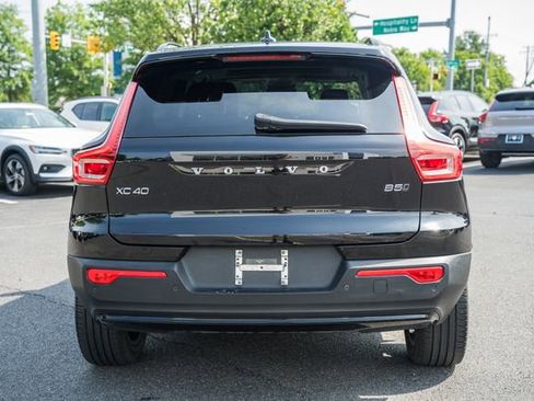 Used 2023 Volvo XC40 B5 Plus w/ Protection Package Premier AWD/4WD image 6
