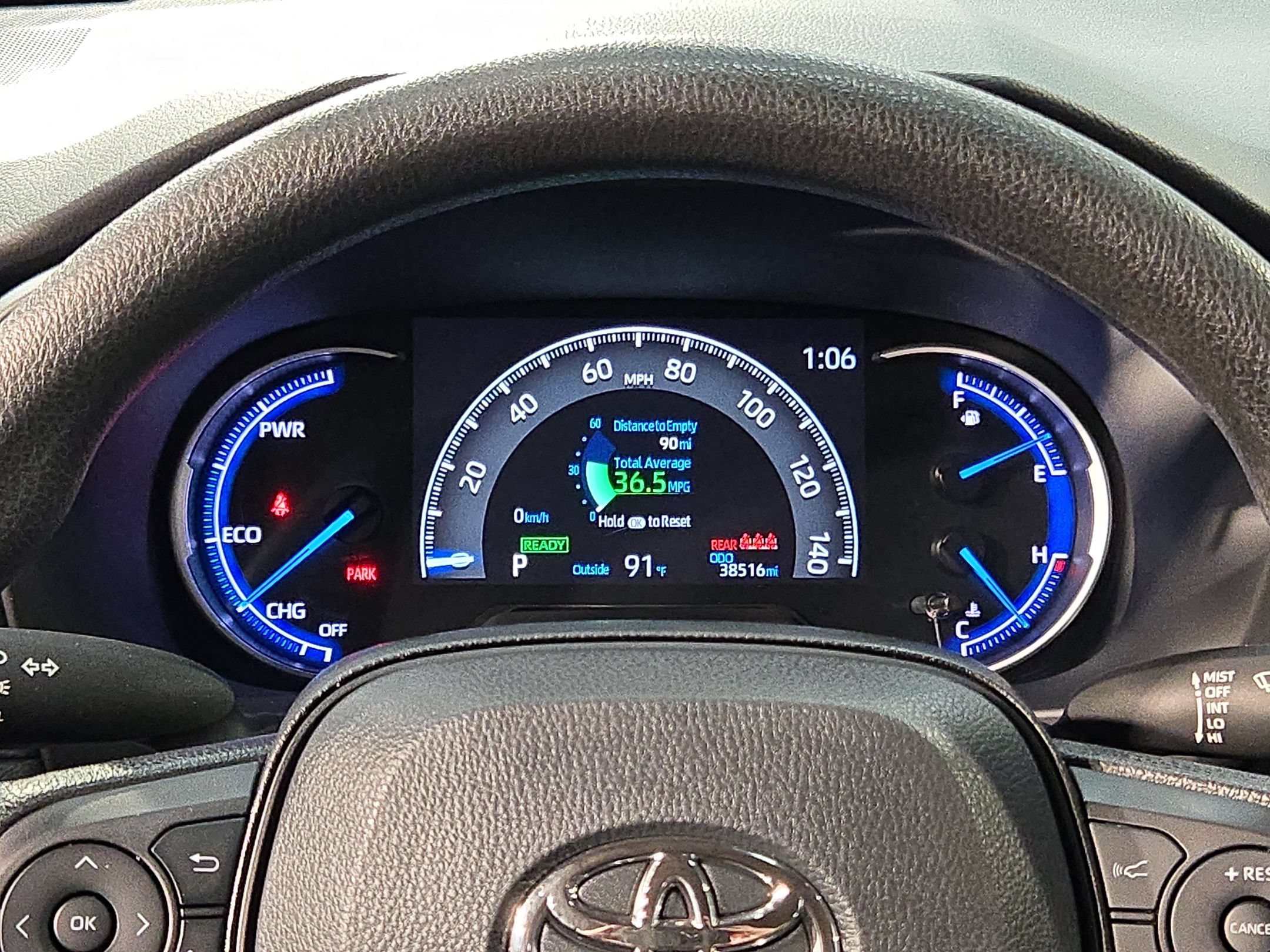 Used 2024 Toyota RAV4 LE AWD/4WD image 15