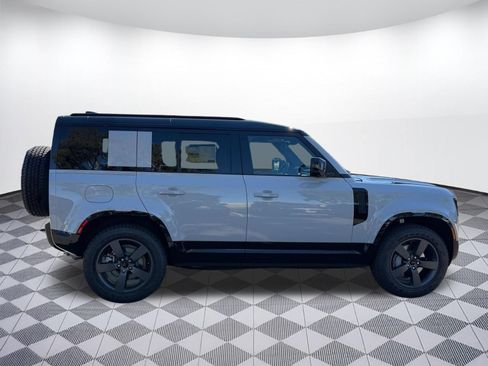 New 2026 Land Rover Defender 110 X-Dynamic SE AWD/4WD image 8