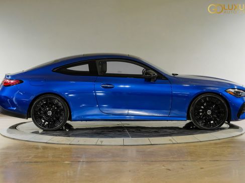 Used 2025 Mercedes-Benz CLE 300 4MATIC Coupe w/ AMG Line image 9