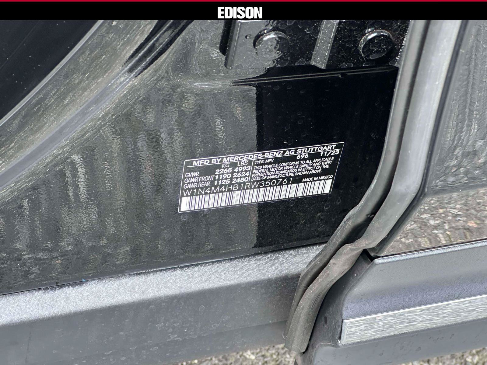 Used 2024 Mercedes-Benz GLB 250 4MATIC image 18