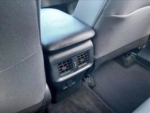 Used 2023 Toyota RAV4 LE AWD/4WD image 25
