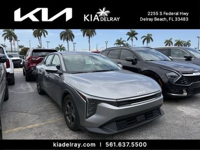 Certified 2025 Kia K4