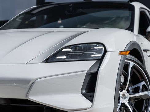 New 2026 Porsche Taycan Turbo AWD/4WD image 16
