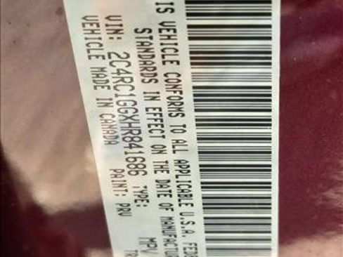 Used 2017 Chrysler Pacifica Limited image 17