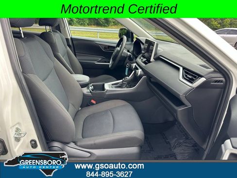 Used 2023 Toyota RAV4 LE FWD image 15