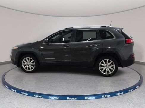 Used 2016 Jeep Cherokee Limited FWD image 9
