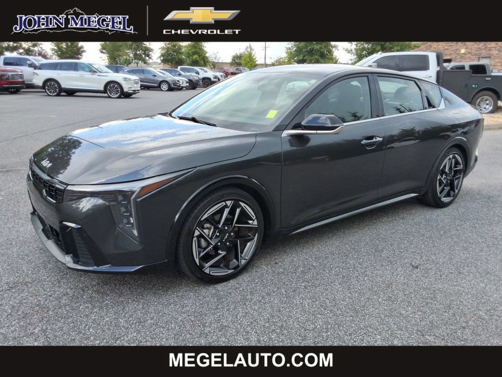 Used 2025 Kia K4 GT-Line FWD image 1