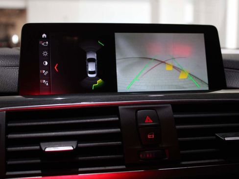 Used 2018 BMW 330e w/ M Sport Package image 20