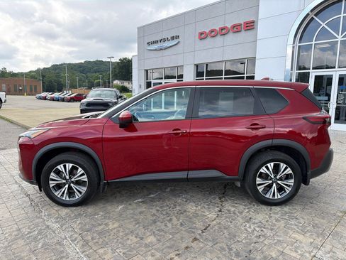 Used 2023 Nissan Rogue SV AWD/4WD image 5