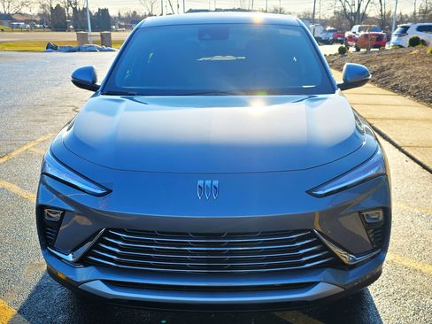 New 2026 Buick Envista Preferred w/ Convenience II Package image 2