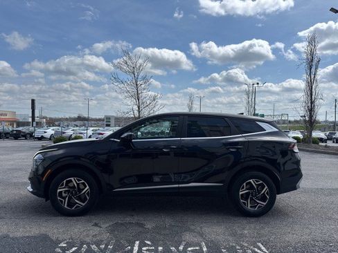 Used 2025 Kia Sportage LX image 15