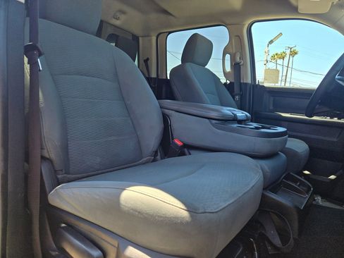 Used 2018 RAM 1500 Express image 16