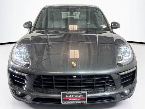 Used 2018 Porsche Macan Sport Edition image 2