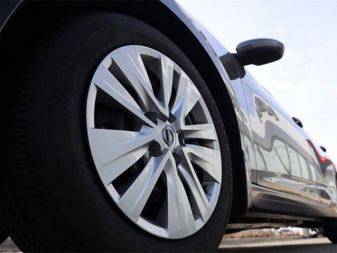 Certified 2025 Nissan Sentra S image 11