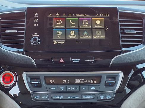 Used 2019 Honda Pilot Elite image 9