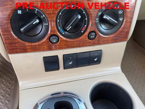 Used 2010 Ford Explorer Eddie Bauer image 18