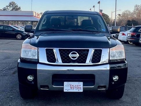 Used 2011 Nissan Titan SV w/ SV Value Truck Pkg image 3
