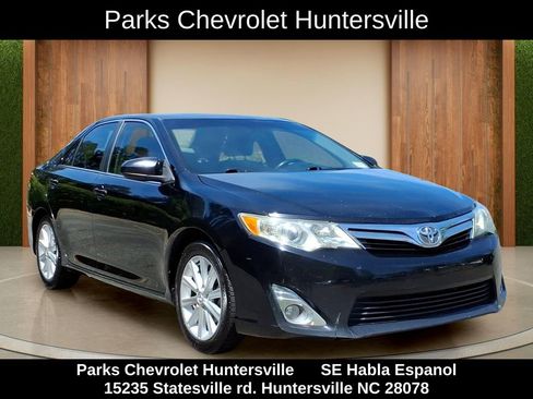 Used 2013 Toyota Camry XLE FWD image 1