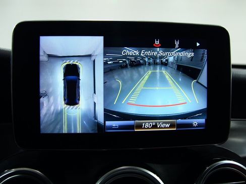 Used 2019 Mercedes-Benz GLC 300 4MATIC Coupe image 10