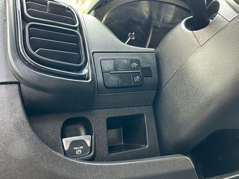 Used 2023 RAM ProMaster 2500 FWD image 15