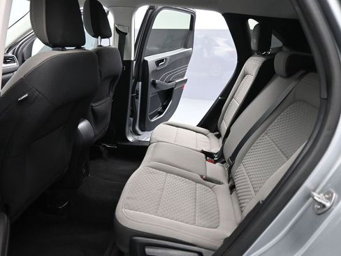 Used 2022 Ford Escape SE image 17