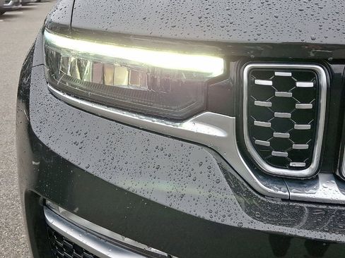 Certified 2023 Jeep Grand Cherokee Summit w/ Adv Protech Group IV image 28